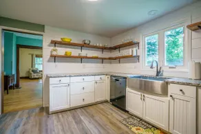 Remodeled Rocheport Sunflower House - A Bungalow in Historic Rocheport - Image 5