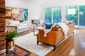 Tuxedo Hilltop Retreat with a Large Hot Tub - Image 2