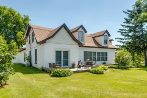 White House, Amazing cottage, that sleeps 34! - Image 3