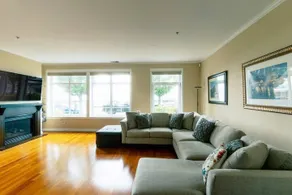 Waterfront 2BD Next to Pike Place with Private Patio - Image 4