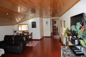 Nature Retreat - House with pool - Image 4
