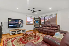 Luxurious/Large Home - 5min/Airport - 15min/City - Image 5