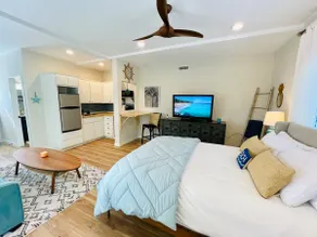 Coastal Studio Apartment, 1.5 miles from beach! - Image 2