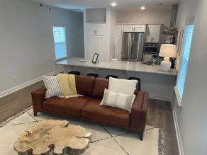 Upstairs 2BR/2BA Condo, Downtown Aiken - Image 3