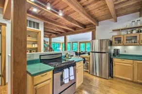 Cabin in Woods | Fam & Dog Friendly | Fire Pit - Image 4