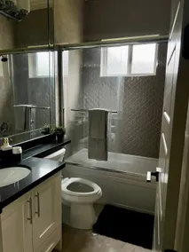 1 bedroom suite, ten minutes from YVR - Image 3