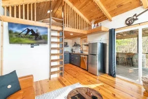 “TN Jack” - *New* Whiskey Game Cabin - Image 5