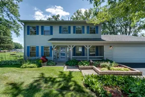 Huge Lake House Near Madison - Image 2