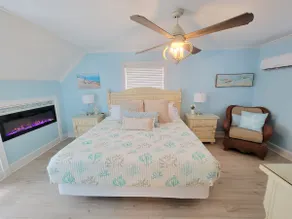 Gorgeous Romantic Private Villa, Steps from Duval! - Image 4
