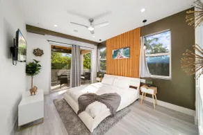 Luxury Home w 2 Pools near Beach - Image 4