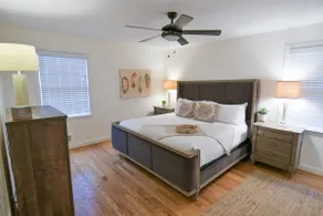 Great Home 3 BR/2 BA, Ping-Pong, Arcade, Wet Bar - Image 3