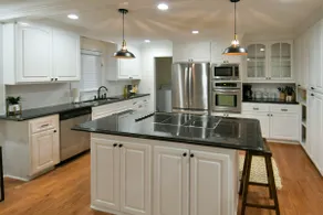 Great Home 3 BR/2 BA, Ping-Pong, Arcade, Wet Bar - Image 2