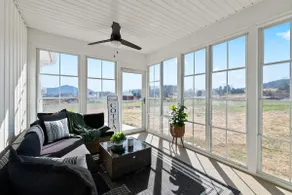 Cozy Mountain Cottage on Brew/Wine Trail-King Bed - Image 2
