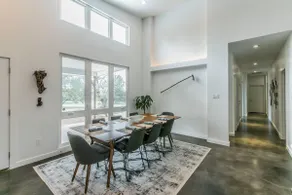 Secluded Modern Farmhouse w/walking access to lake - Image 2