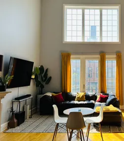 Sun-Soaked Skyline Loft - Image 2