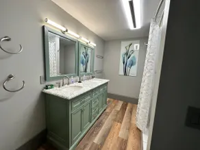 Omma's Loft - Image 5