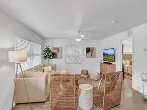 3 bedrooms, 2 full baths-stones throw 2 beach - Image 3