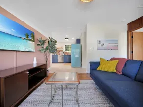 Little Palm Bungalow close to downtown and beaches - Image 5