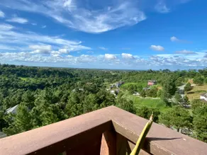 Crosswinds 1BR Suite, 50"QLED TV, BIG Balcony View - Image 4