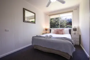 Family Apt, 2BR w Private Garden 6 guests (rm 10) - Image 2