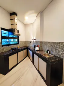 Beautiful House near City Center - Image 3