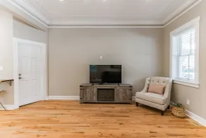 Stunning 1890s Home Sleeps 8! - Image 3