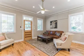 Stunning 1890s Home Sleeps 8! - Image 2