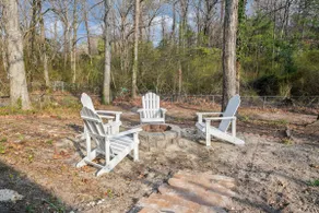 Centrally Located Spacious Home w/ Fire Pit, Games - Image 3
