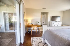Beach retreat in Gulf Gate close to Siesta Key! - Image 5