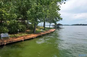 Lake Front Cottage, Private Boat Ramp & Dock, Kayaks, Arcade Games, Ping Pong - Image 5
