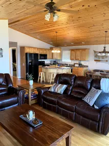 Waterfront home on Lake Albert with a hot tub! - Image 2