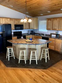 Waterfront home on Lake Albert with a hot tub! - Image 3