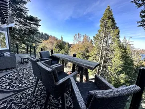 Luxurious Lakeview Cabin with Kids Room&Pool Table - Image 2
