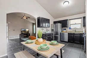 Pet Friendly • El Paso Desert Views - Image 4