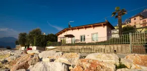 La Villetta Beths House - Image 2