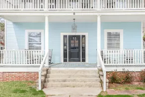 2-Bdrm Apt in Downtown St Aug - Image 2