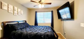 5 Bedroom - Big 4k TV In Every Room, Coffee, Wi-fi - Image 4
