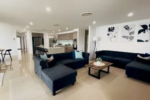 House on the Hill - Image 4