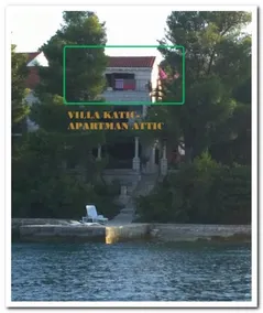 APARTMENT Villa Katić ON THE SEA - Attic 2+1 - Image 2