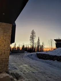 Twin Peaks Unit B Ski-in/Ski-out with Jacuzzi - Image 3