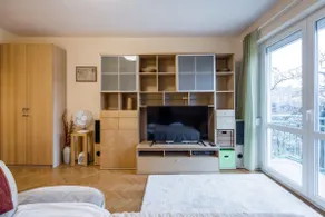 Citadel Manor Apartment - Image 3