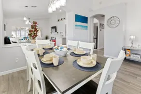 Pool, Games, Close to Freeway, Hiking & Golf nearby. . In the heart of Peoria - Image 4