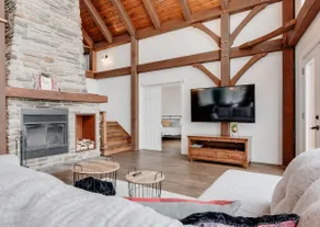 Ô Septième Ciel | View, hot tub, fireplace and pool table - Image 5