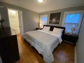Superhost Spacious 3BR w/Parking | Family Friendly - Image 4