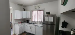 Cozy American Style Cottage - Image 5