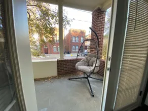 Luxury Two Bedroom Columbus Park Hideaway. (A) - Image 2