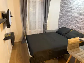 Modern studio next to Disney Land - Image 2