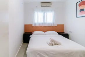Super-Star 3BR Private Parking ! - Image 5