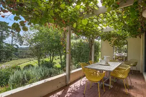 Milton Park Villa 3 - Image 2