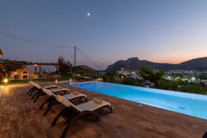 Villa Kamos - Image 3